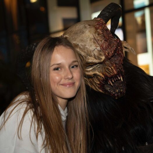 Krampus Kränzchen im Shopping Nord